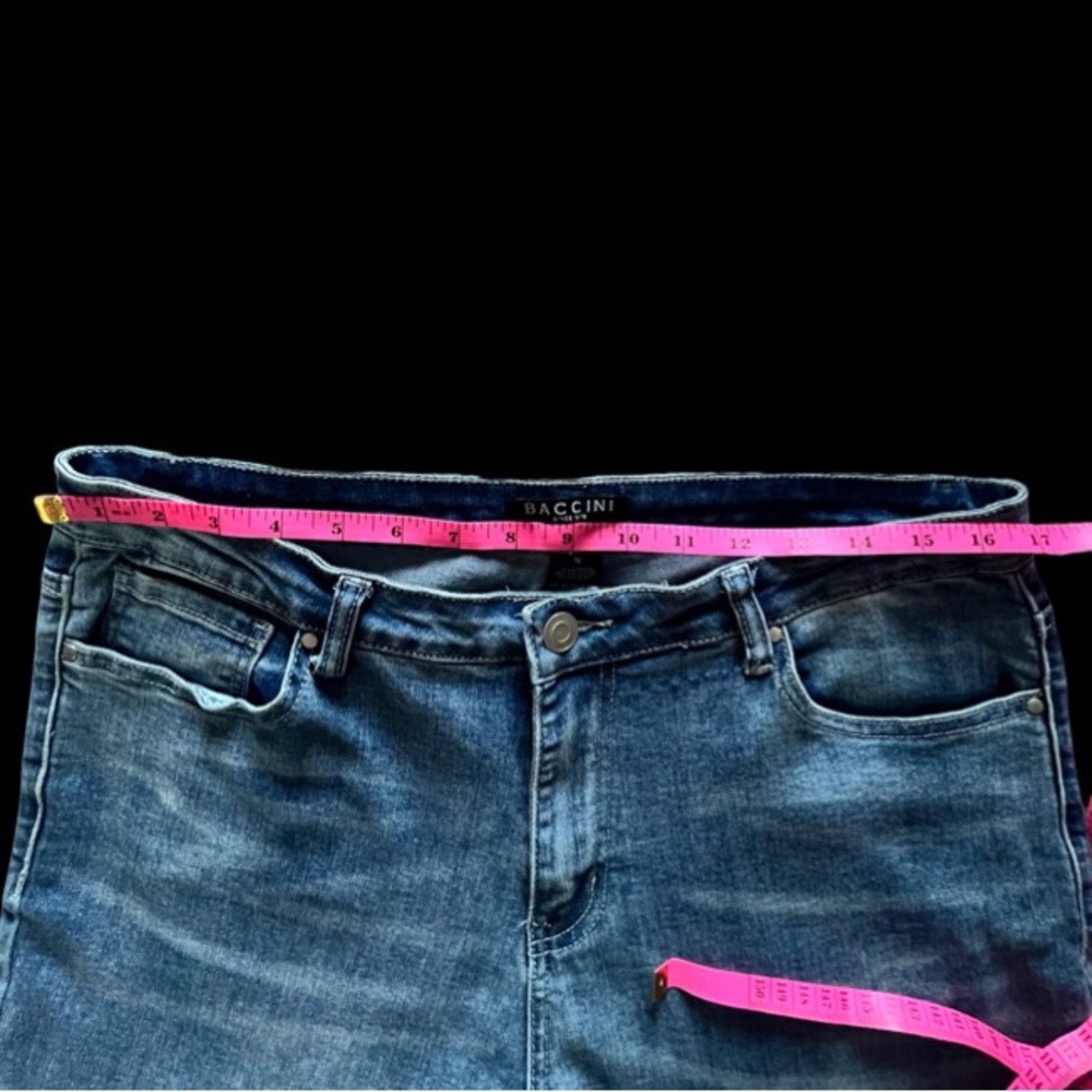 BACCINI Cropped Ankle Jeans with Ruffled Distressed Hem. Size 12 Inseam 25” - Picture 10 of 14